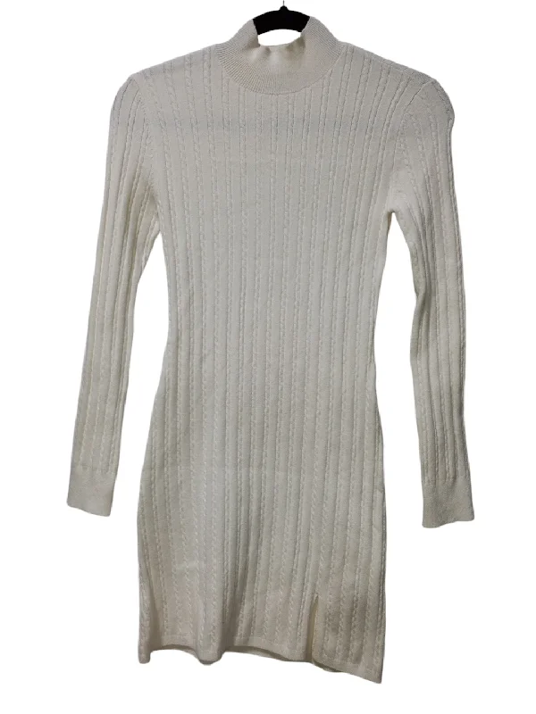 Dress Sweater By Abercrombie And Fitch In White, Size: Xs